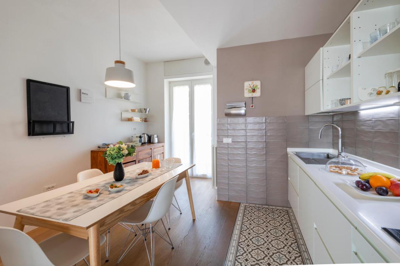Ferrucci, 10 - Elegante Oasi Urbana A Milano Apartment ภายนอก รูปภาพ