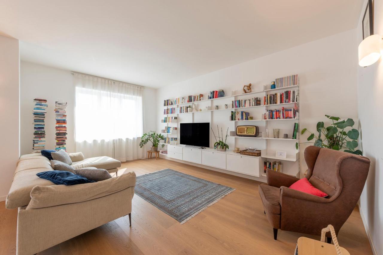 Ferrucci, 10 - Elegante Oasi Urbana A Milano Apartment ภายนอก รูปภาพ