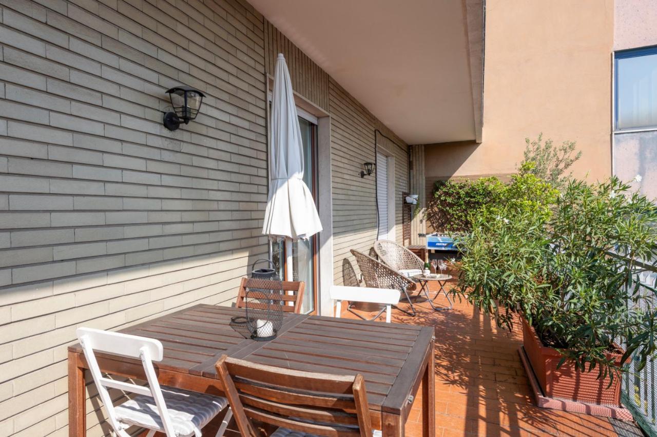 Ferrucci, 10 - Elegante Oasi Urbana A Milano Apartment ภายนอก รูปภาพ