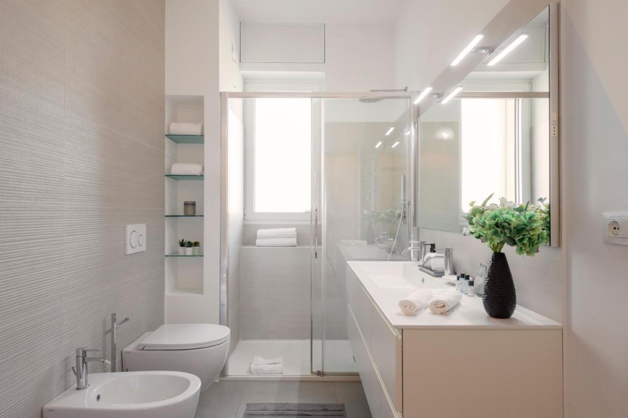 Ferrucci, 10 - Elegante Oasi Urbana A Milano Apartment ภายนอก รูปภาพ